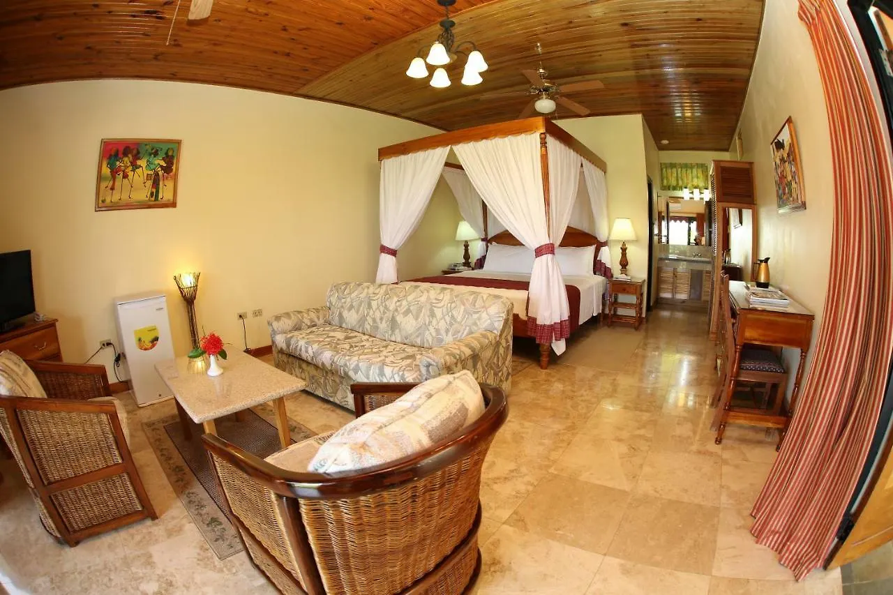 **** Hotel Charela Inn Negril Jamaica