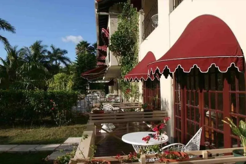 **** Hotel Charela Inn Negril Jamaica